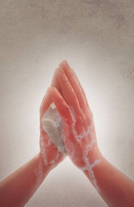 Cover Art für WHISPERS
